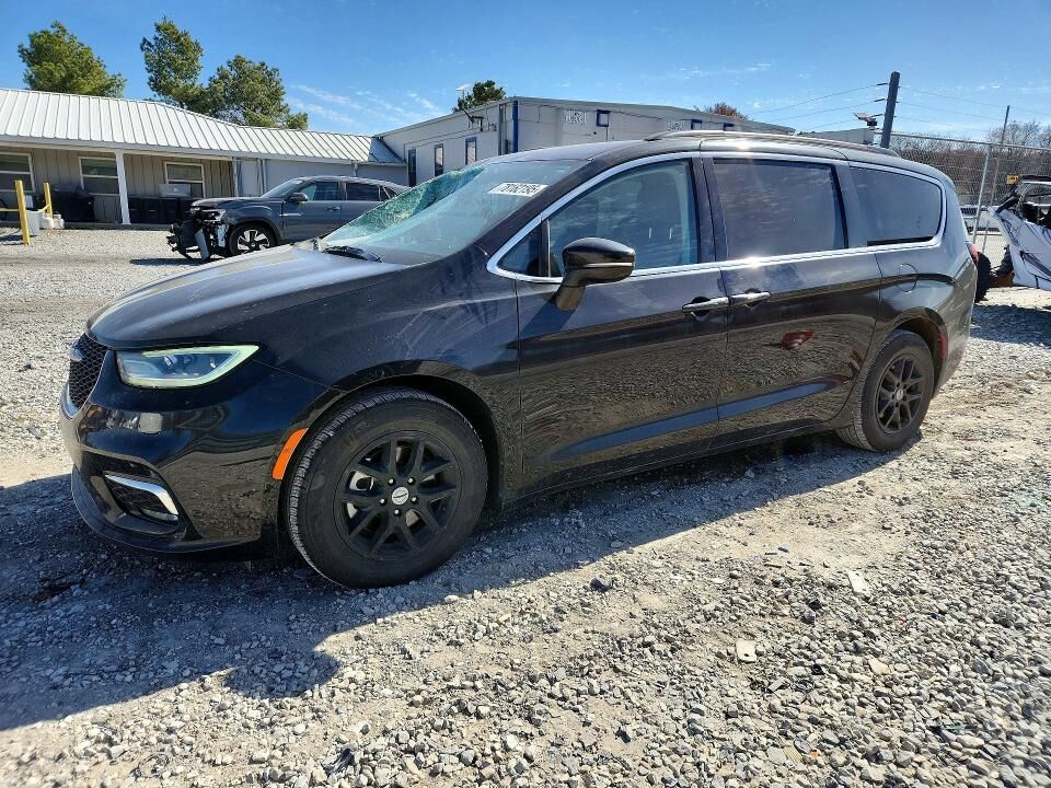 2022 CHRYSLER Pacifica