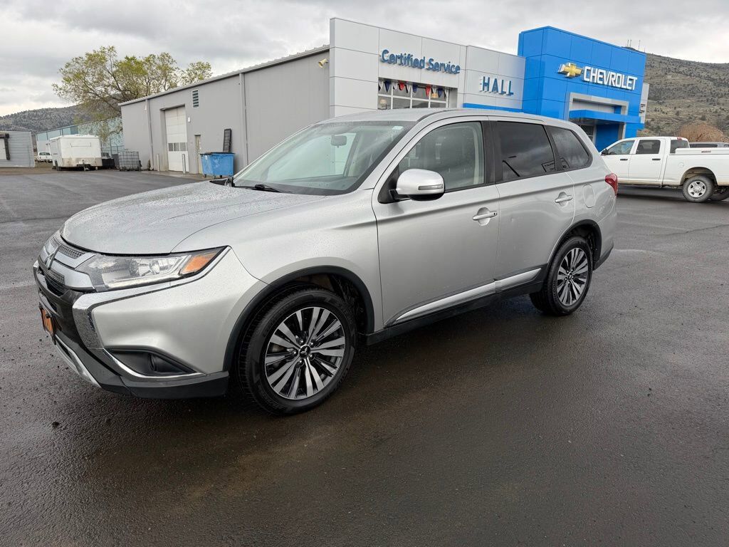 2019 MITSUBISHI Outlander