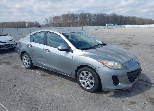 2012 MAZDA Mazda3