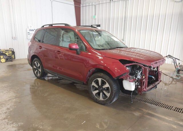 2017 SUBARU Forester