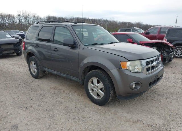 2011 FORD Escape