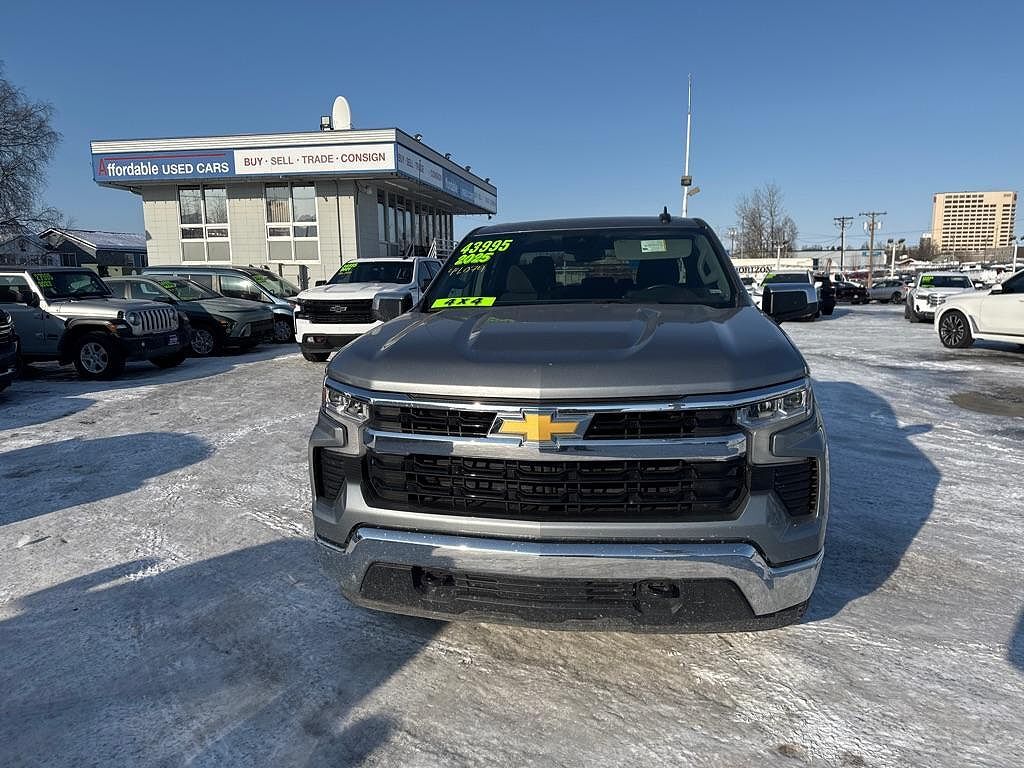 2025 CHEVROLET Silverado