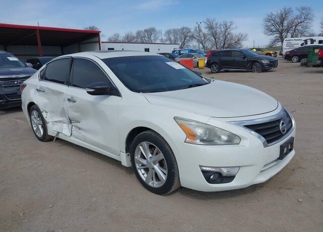 2015 NISSAN Altima