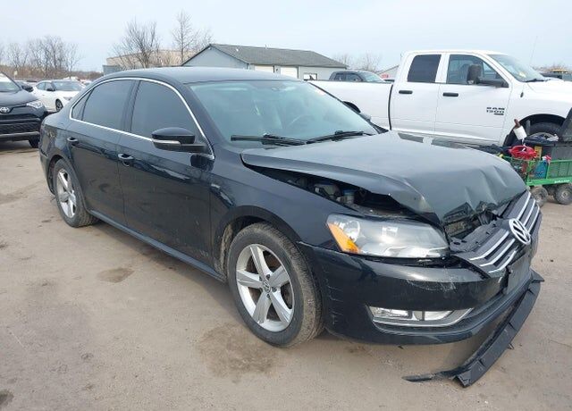 2015 VOLKSWAGEN Passat