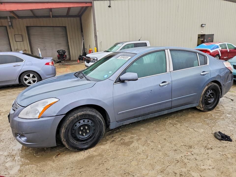 2011 NISSAN Altima