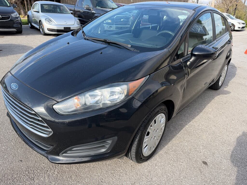 2017 FORD Fiesta