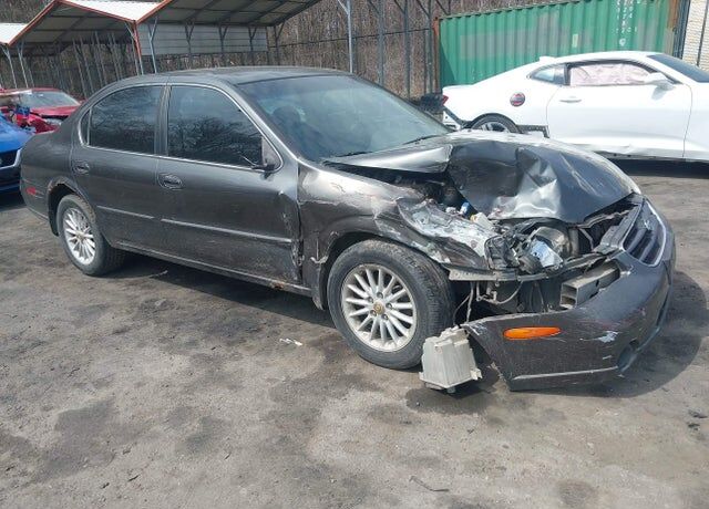 2001 NISSAN Maxima
