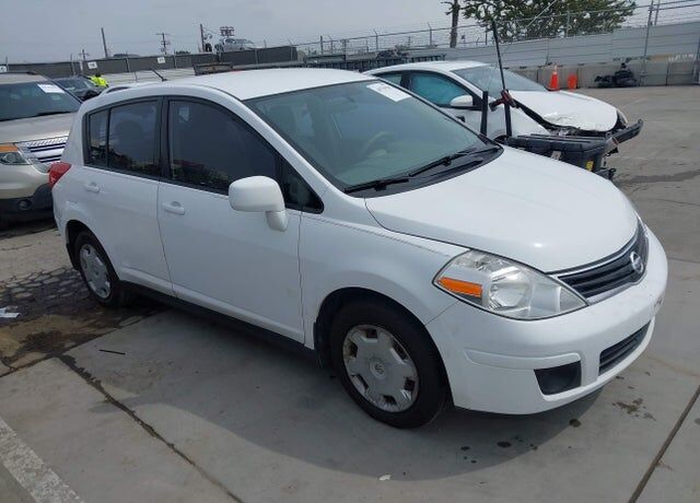 2010 NISSAN Versa