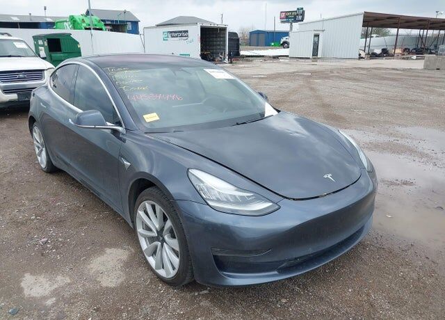 2018 TESLA Model 3