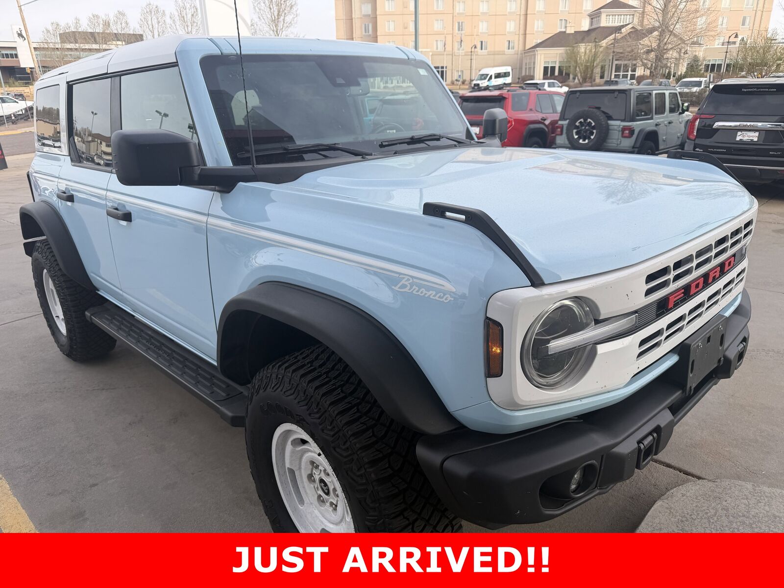 2024 FORD Bronco