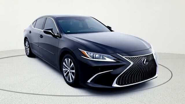 2020 LEXUS ES
