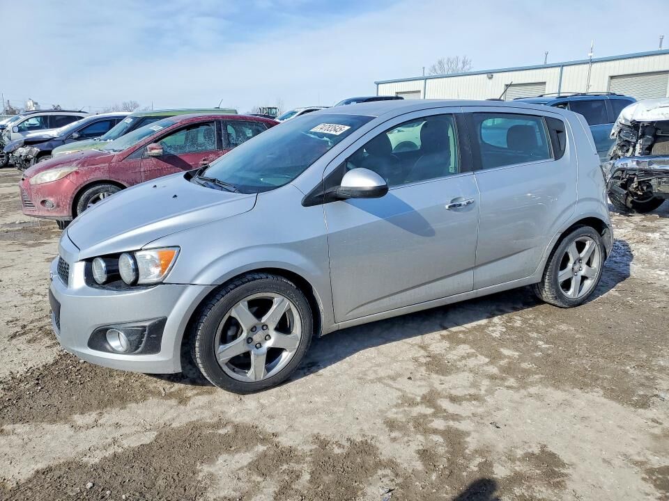 2015 CHEVROLET Sonic