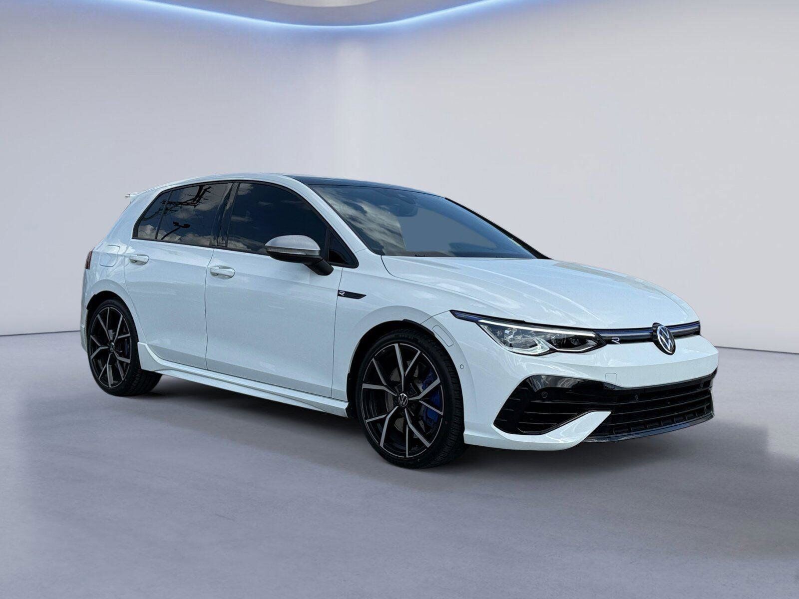 2022 VOLKSWAGEN Golf