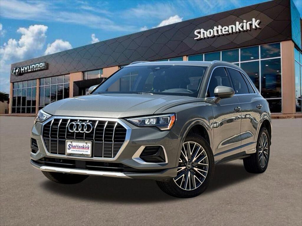 2021 AUDI Q3