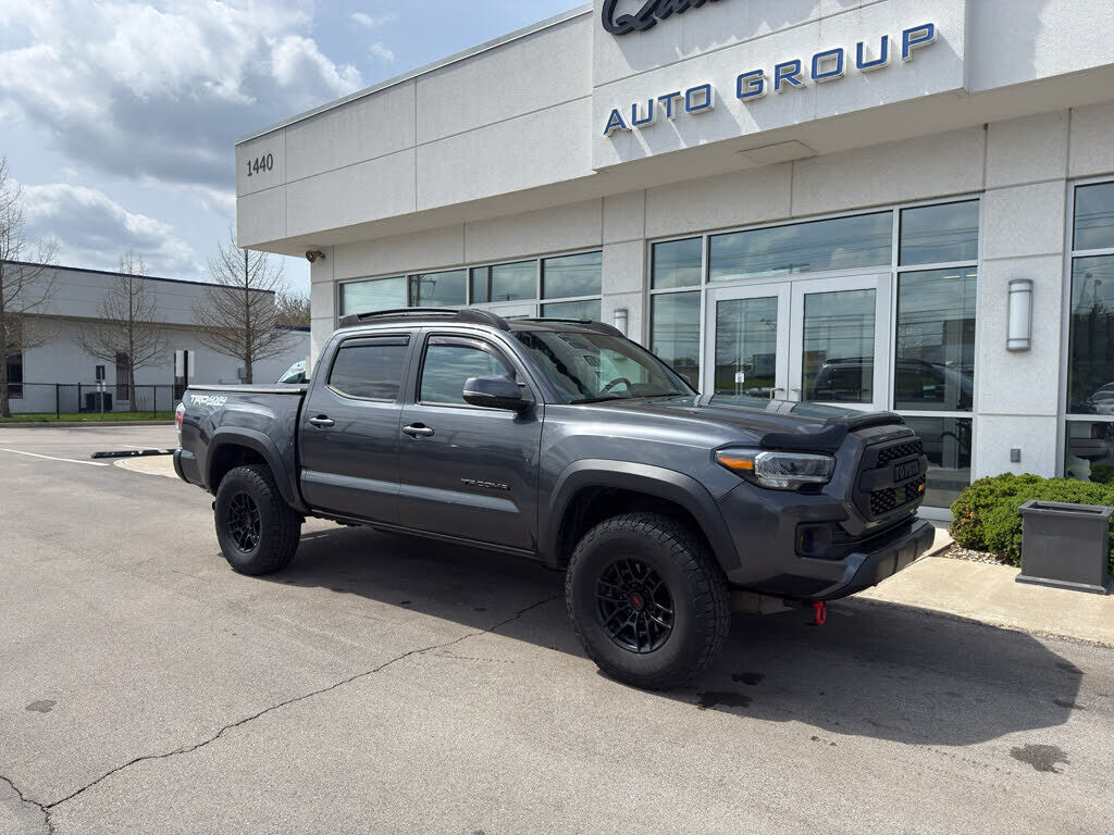 2022 TOYOTA Tacoma