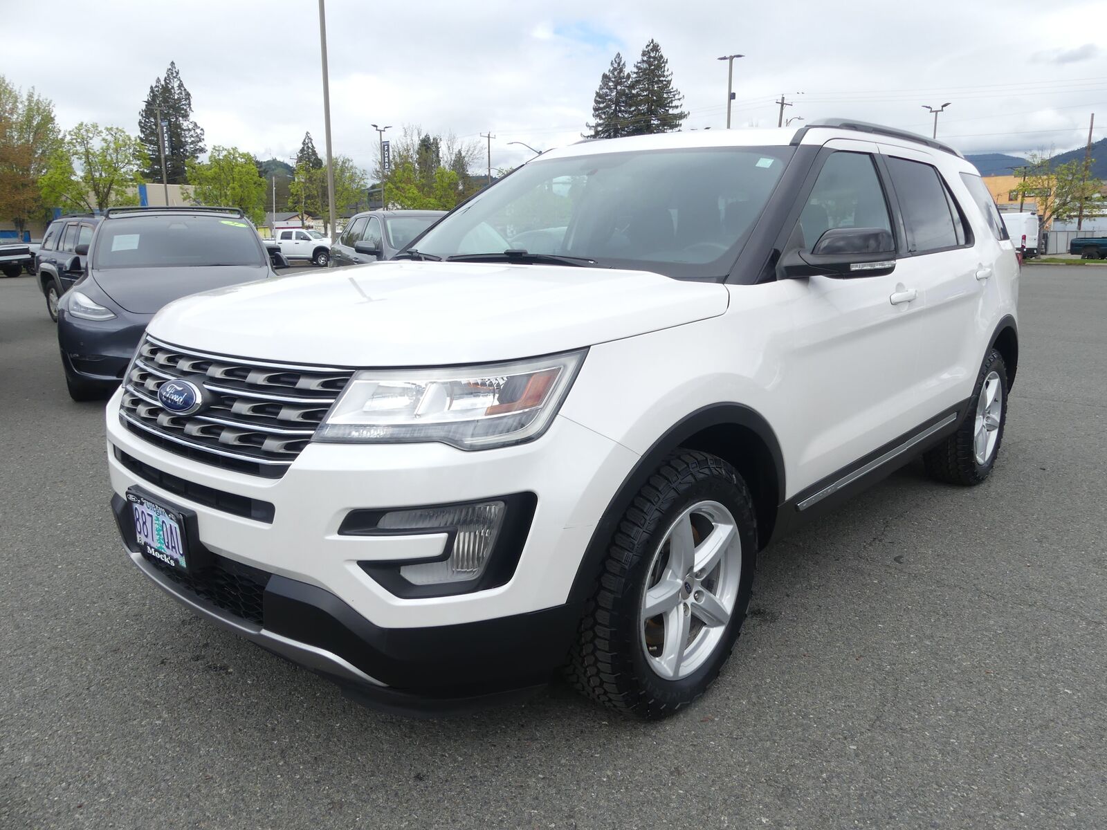 2017 FORD Explorer