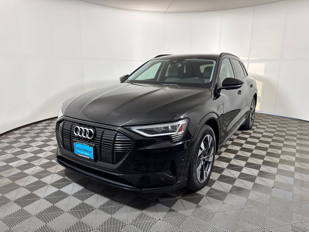 2021 AUDI e-tron