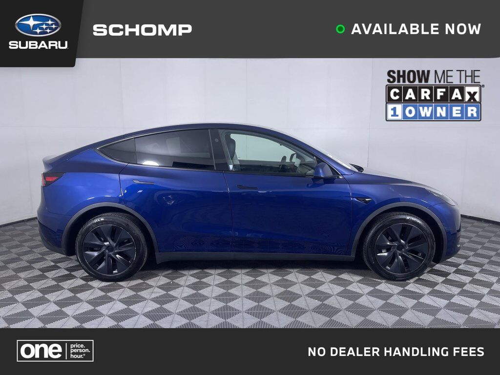 2024 TESLA Model Y