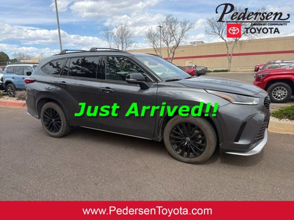 2023 TOYOTA Highlander