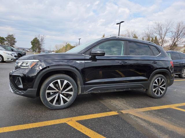 2023 VOLKSWAGEN Taos 4Motion