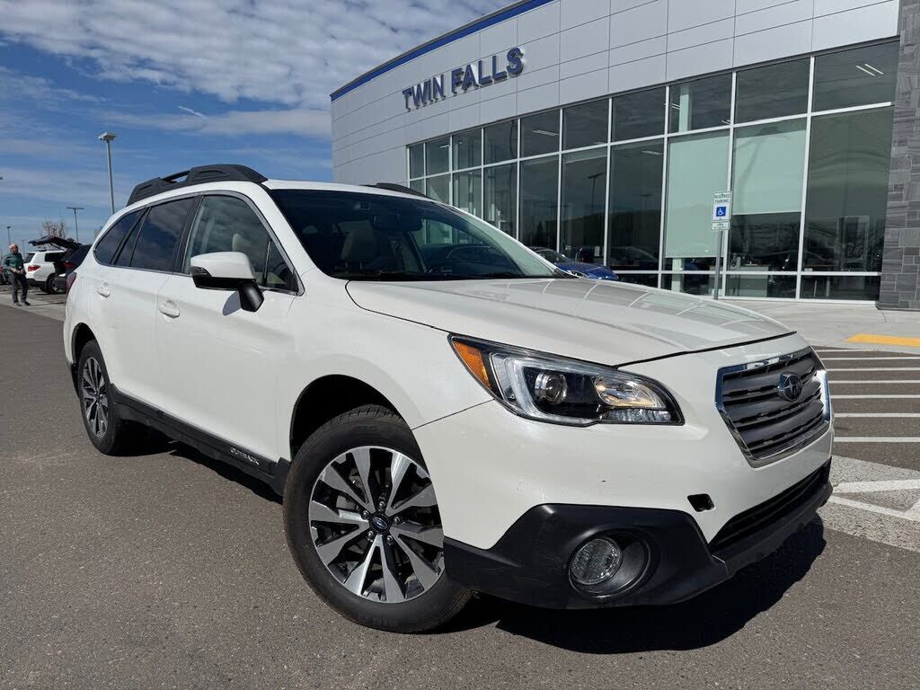 2016 SUBARU Outback