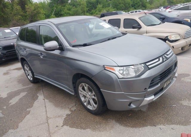 2014 MITSUBISHI Outlander