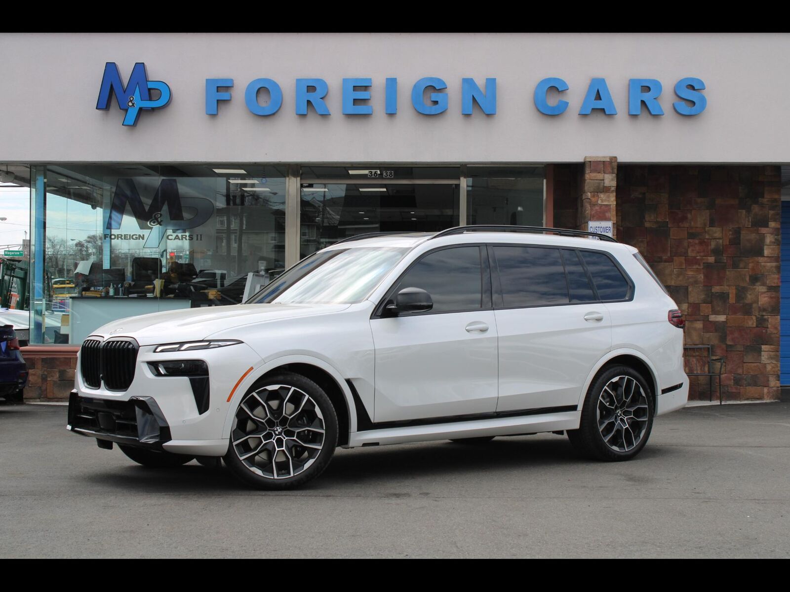 2023 BMW X7