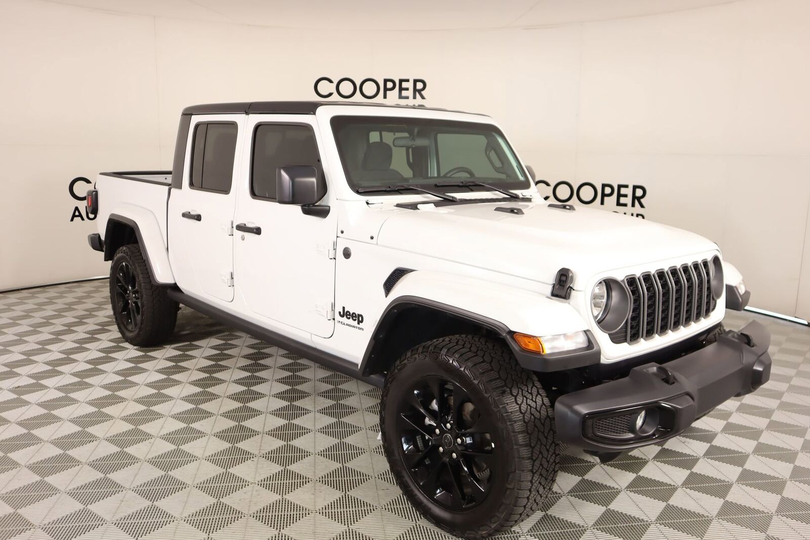 2025 JEEP Gladiator
