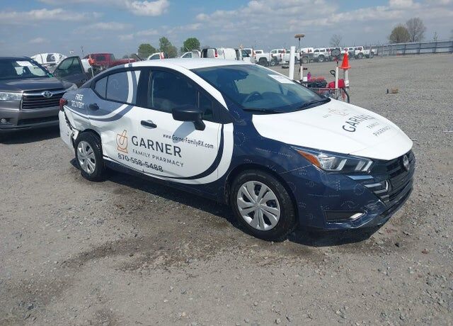 2023 NISSAN Versa