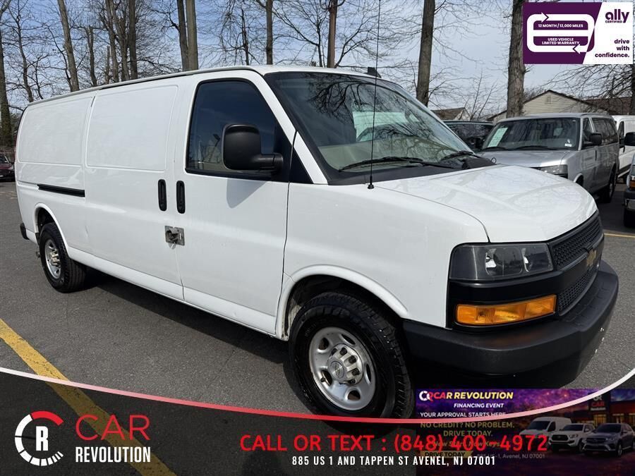 2021 CHEVROLET Express