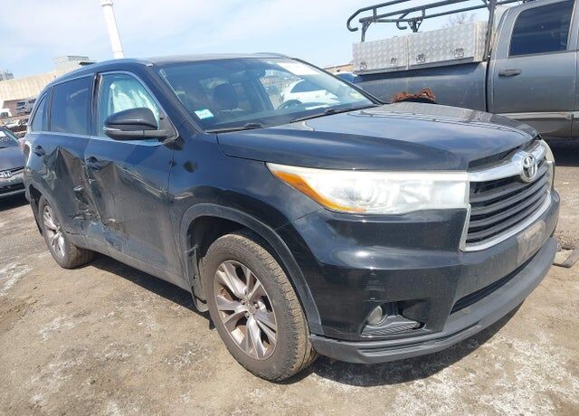 2015 TOYOTA Highlander