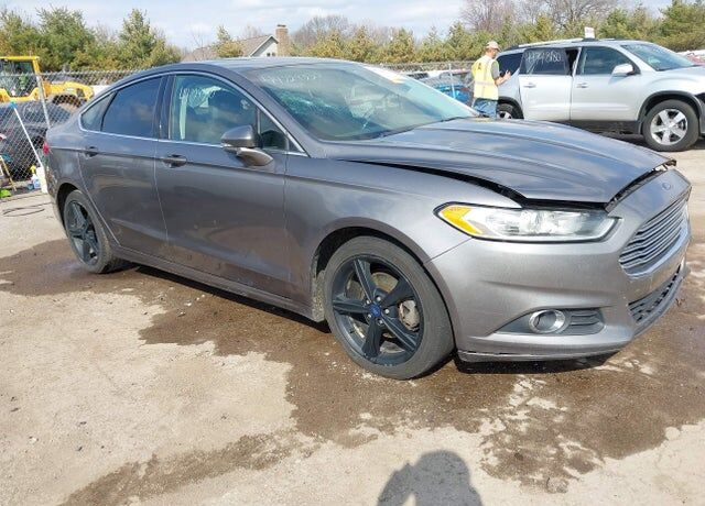 2013 FORD Fusion