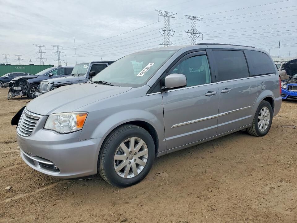 2013 CHRYSLER Town and Country
