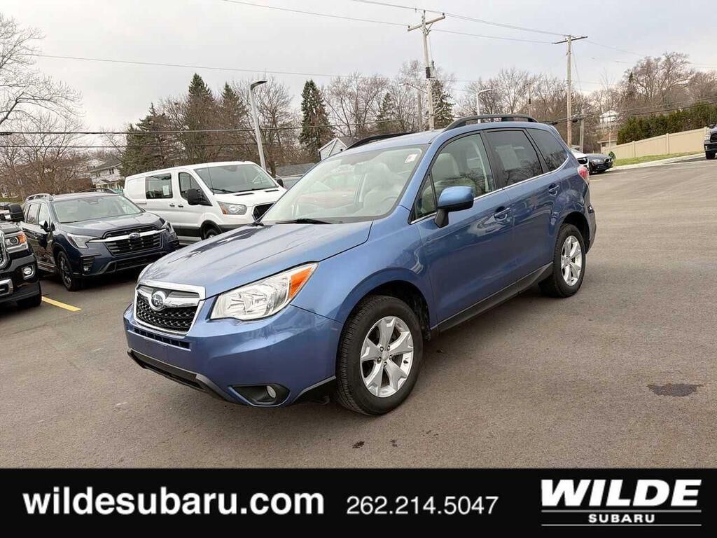 2016 SUBARU Forester