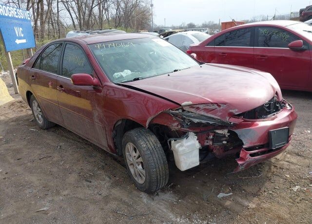 2004 TOYOTA Camry