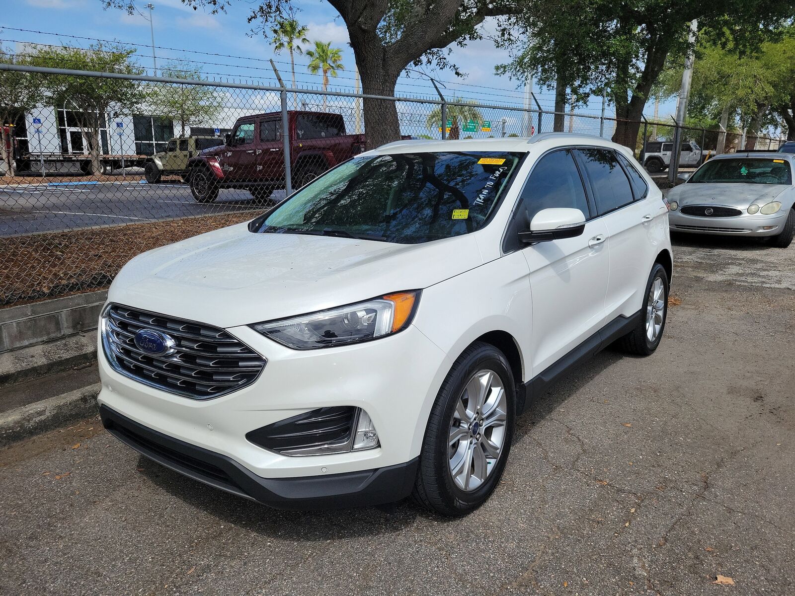 2022 FORD Edge