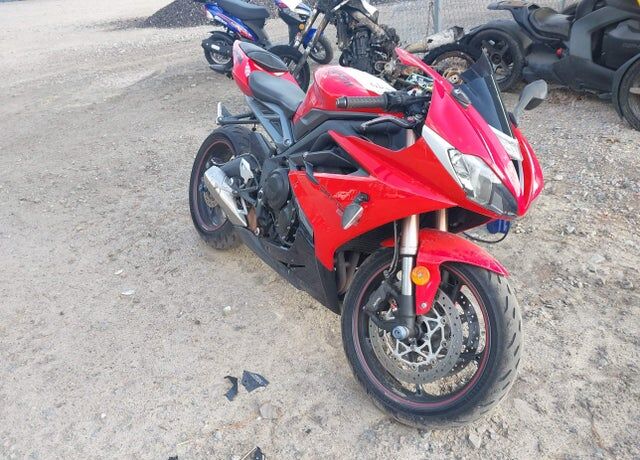 2015 TRIUMPH Daytona