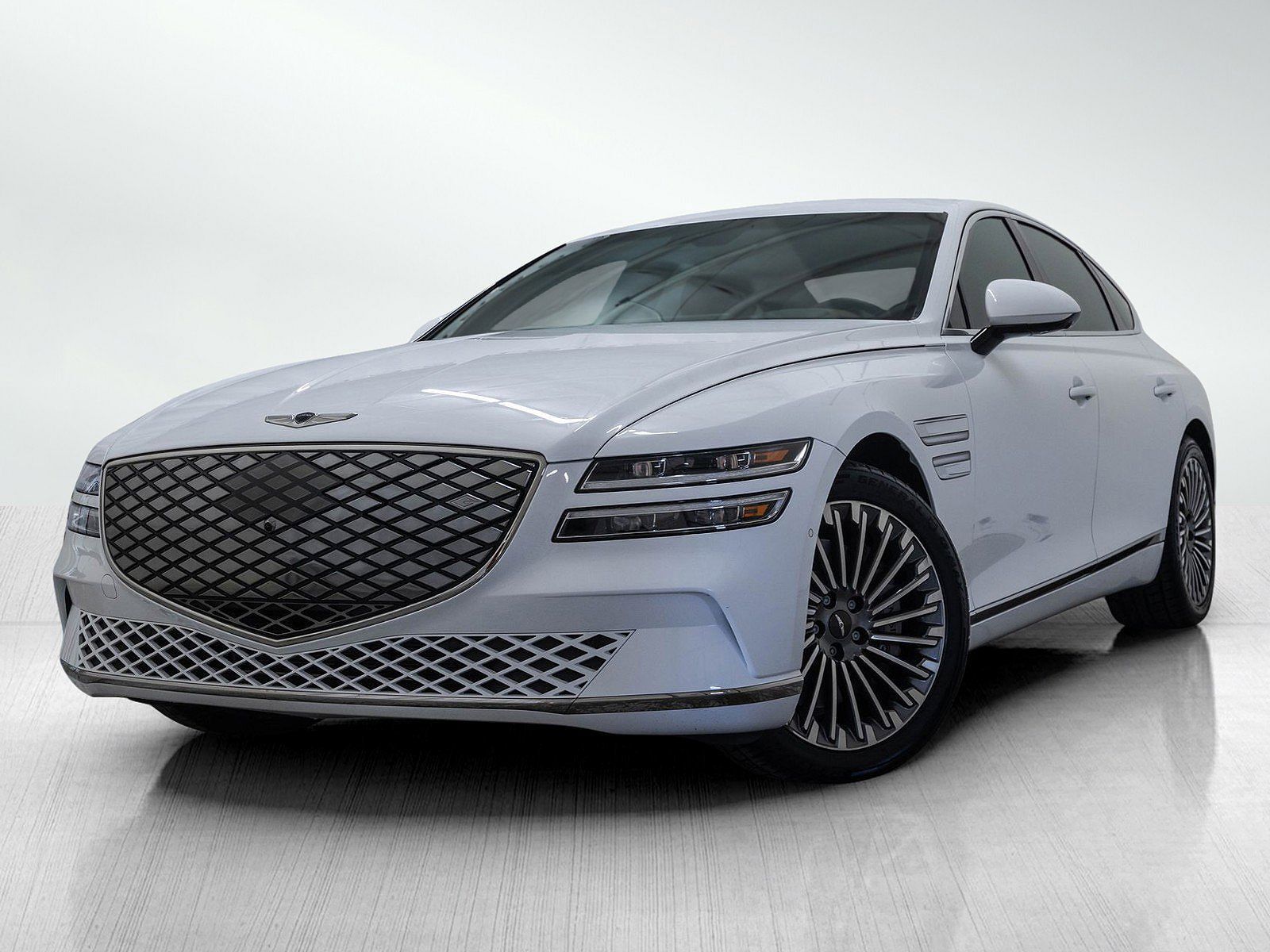 2023 GENESIS G80