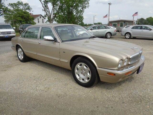 2003 JAGUAR Vanden Plas