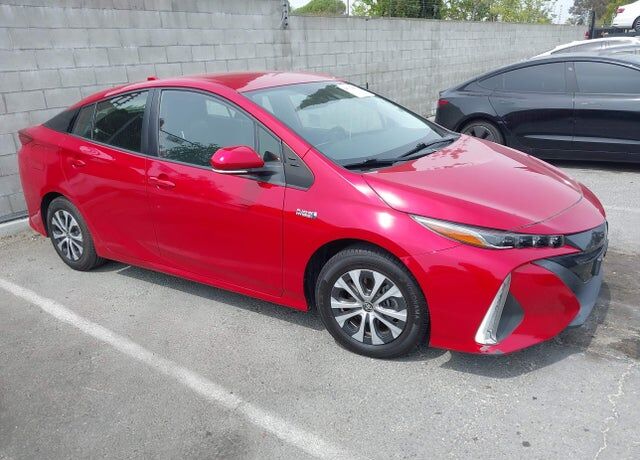 2021 TOYOTA Prius