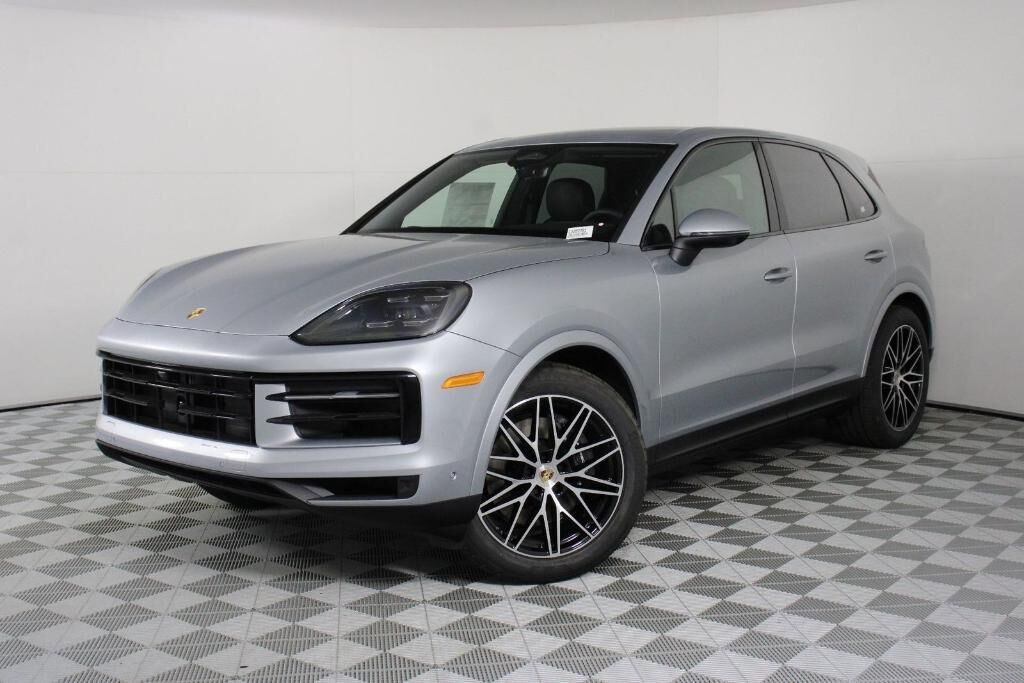 2026 PORSCHE Cayenne