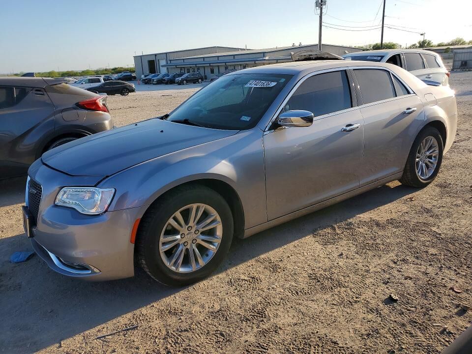 2017 CHRYSLER 300