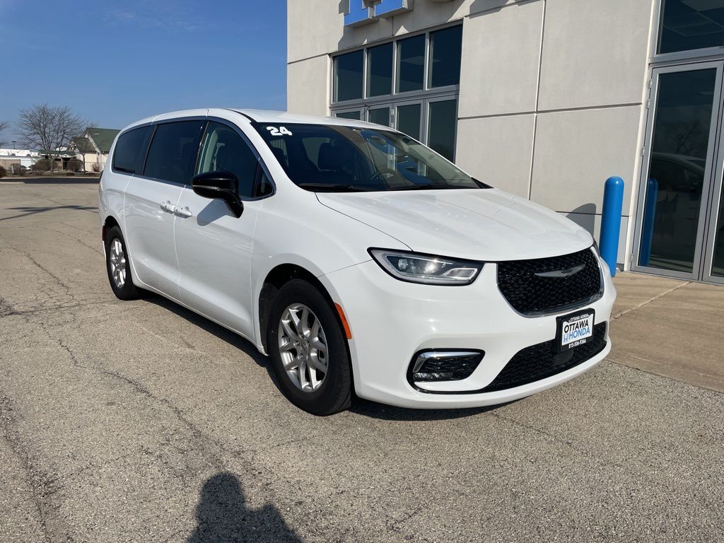 2024 CHRYSLER Pacifica