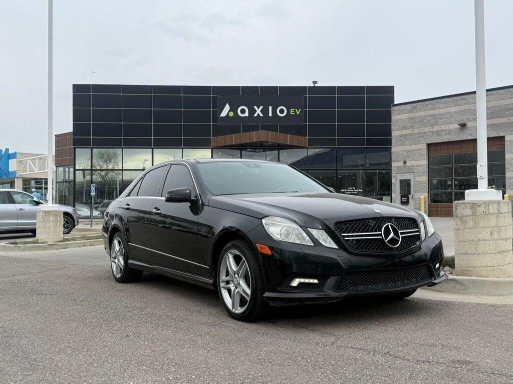2011 MERCEDES-BENZ E-Class