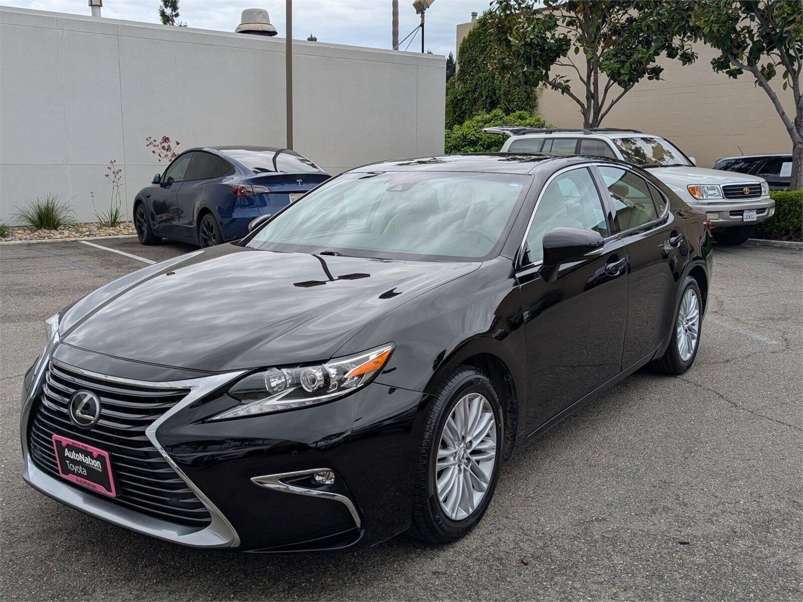 2016 LEXUS ES