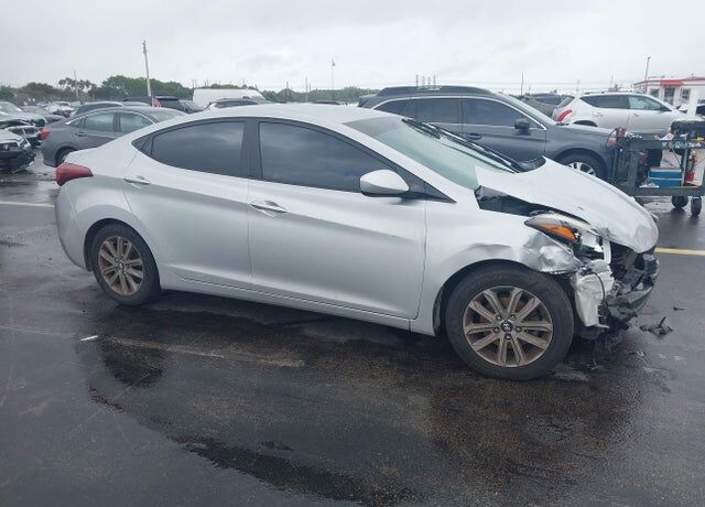 2014 HYUNDAI Elantra