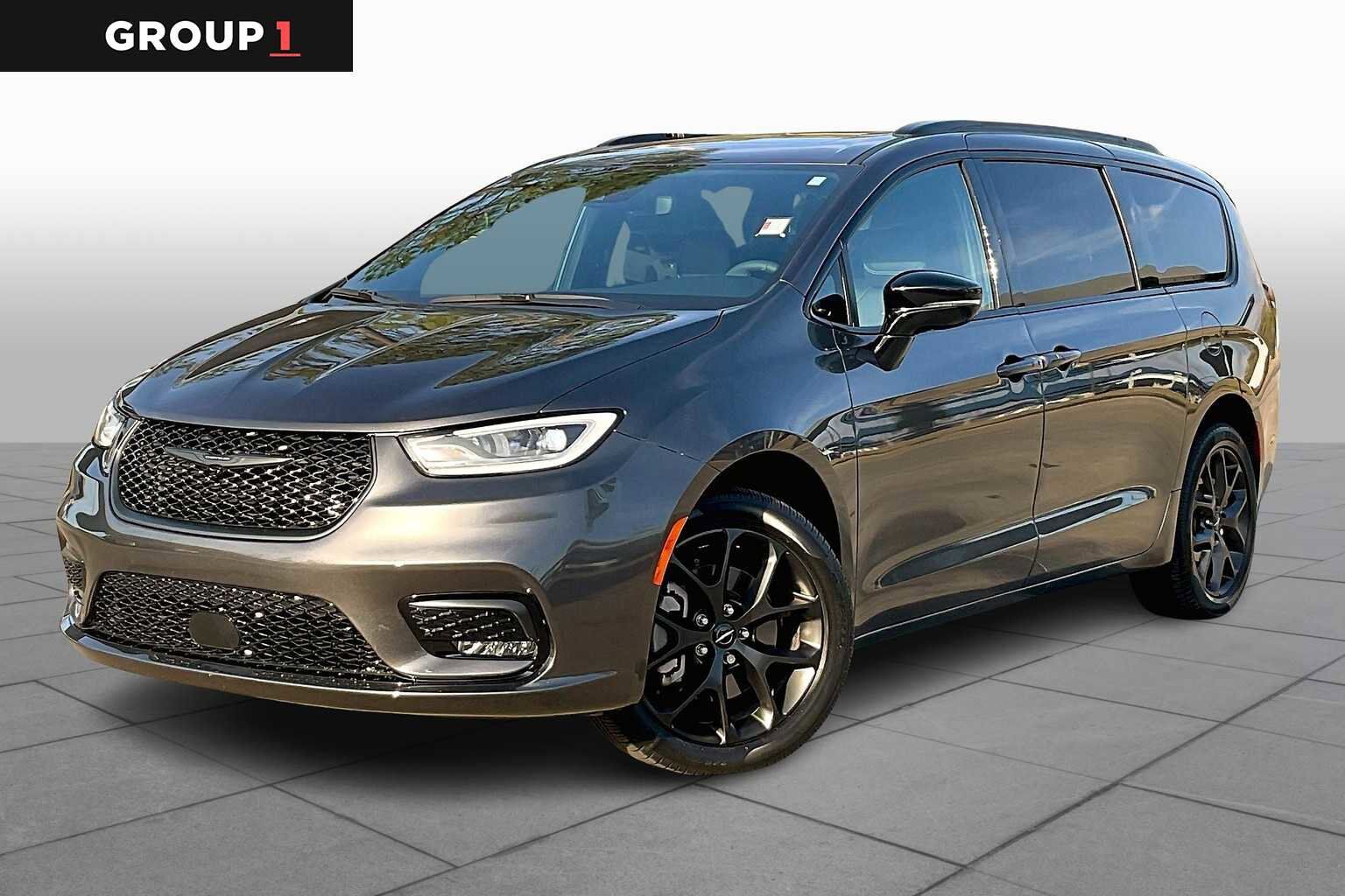 2023 CHRYSLER Pacifica