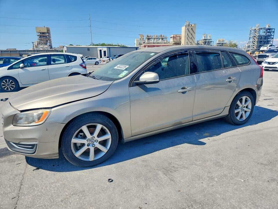 2016 VOLVO V60