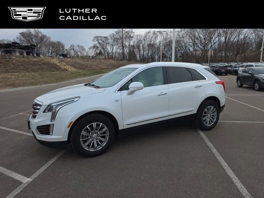 2017 CADILLAC XT5