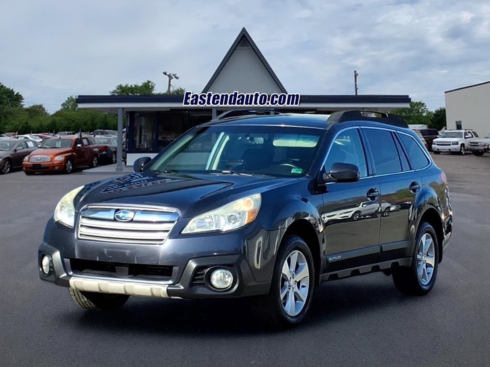 2013 SUBARU Outback